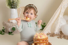 Margot's Cake Smash (20) RT Margot's Cake Smash (20) RT